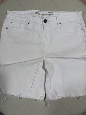 Seven7 White Distressed Women's Jean Shorts 12
